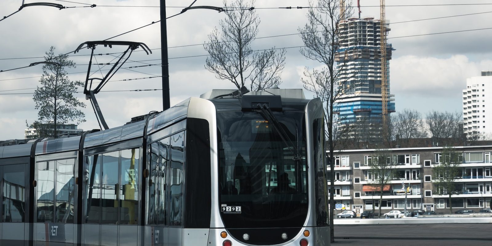 ‘Energy bank’ to strengthen power supply of Rotterdam tram